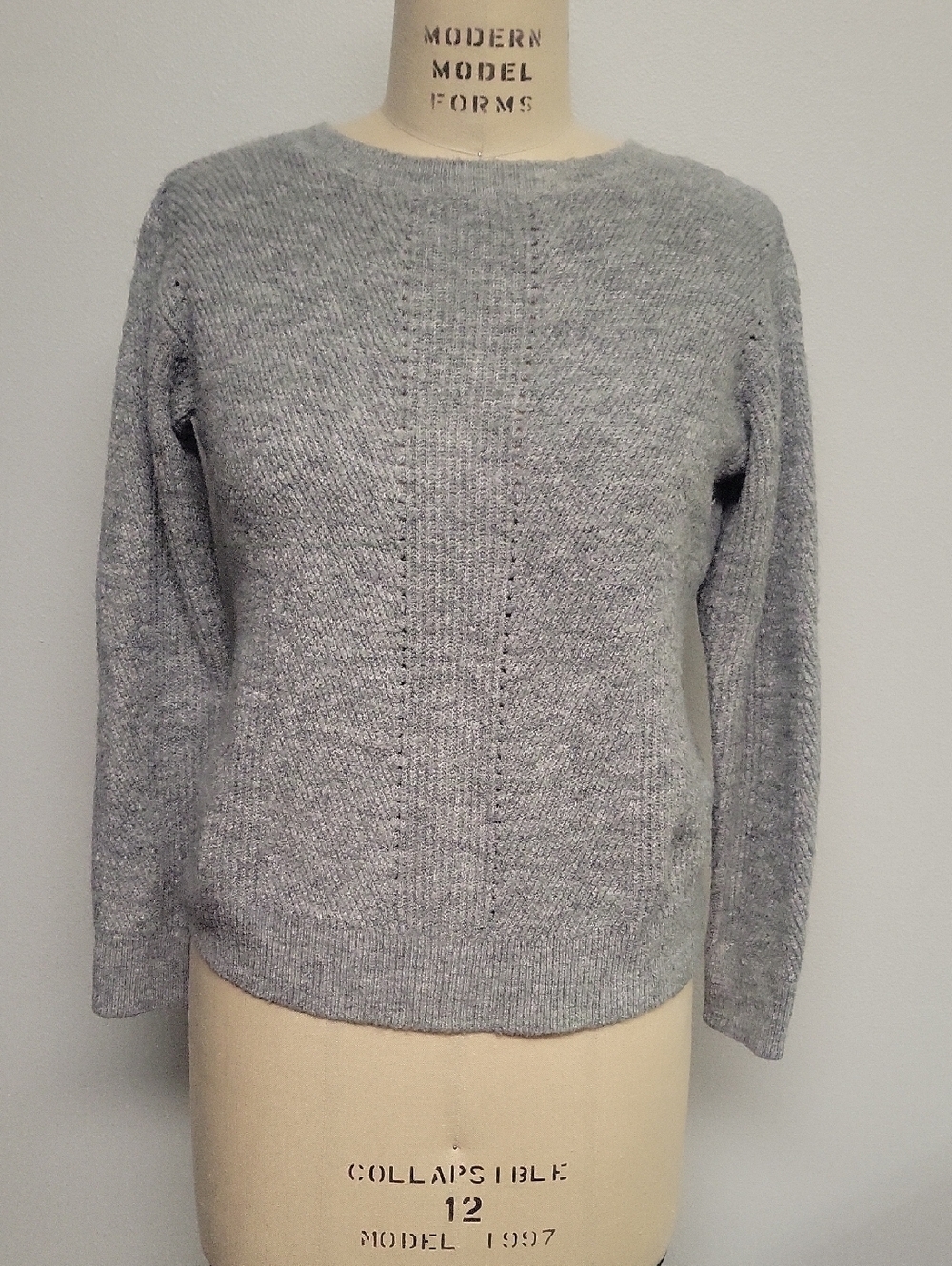 Banana Republic Light Gray Crewneck Sweater
